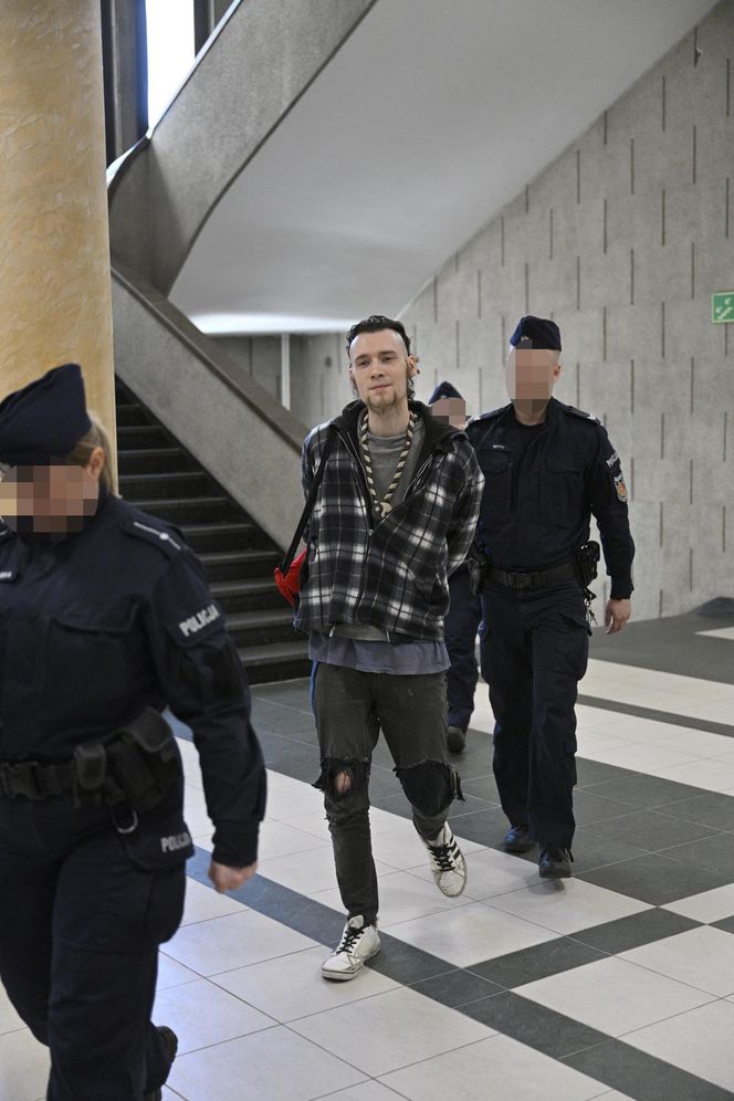 Karl będzie próbował uciec z aresztu? Szokujące słowa w sądzie. Takiego obrotu spraw nikt się nie spodziewał!