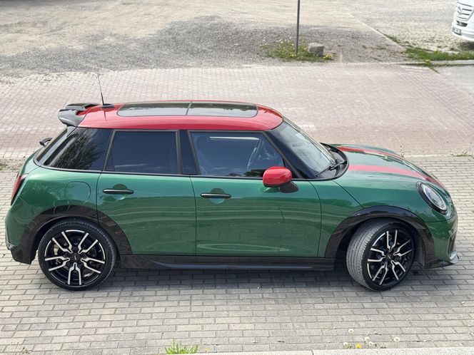 MINI Cooper S (w linii JCW)
