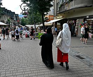 Arabowie zrobili to w Zakopanem i zarobili dwa tys. mandatu. Bezradna policja publikuje apele po arabsku