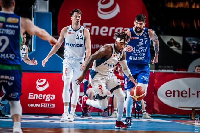 Twarde Pierniki Toruń - Anwil Włocławek, zdjęcia z meczu nr 4 w ćwierćfinale Energa Basket Ligi