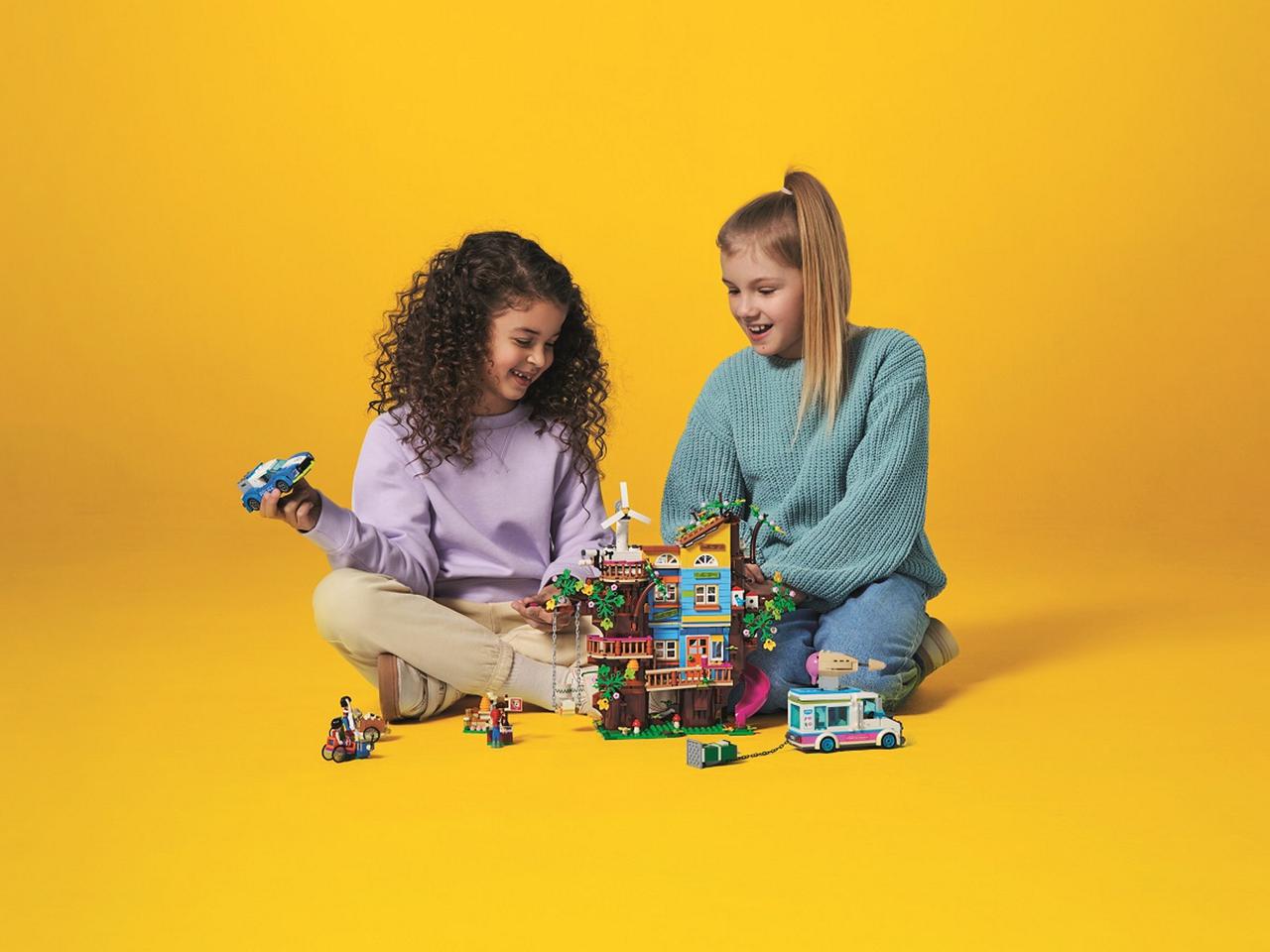 Dziewczyny mogą wszystko! LEGO inspiruje do zabawy wolnej od stereotypów 
