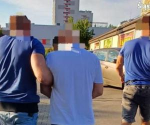 Policjant na wolnym zatrzymał poszukiwanego mężczyznę