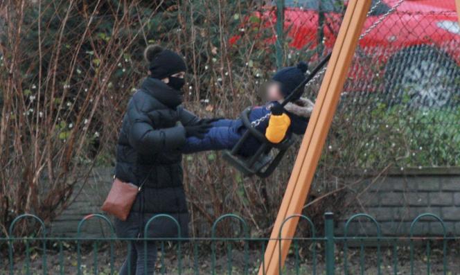 Marta Kaczyńska. Zabrała Stasia na spacer do rybnego