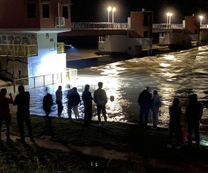 Powódź to atrakcja turystyczna? Niebezpieczna turystyka powodziowa 