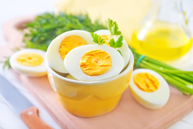 Jajka na twardo po świętach: Jak przechowywać? Co zrobić z jajek na twardo?