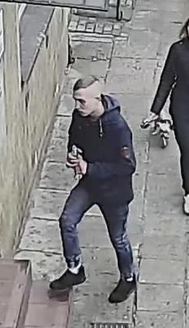 2 Chłopak ze zdjęcia w marcu ukradł rower z klatki schodowej jednej z kamienic przy Kasprzaka