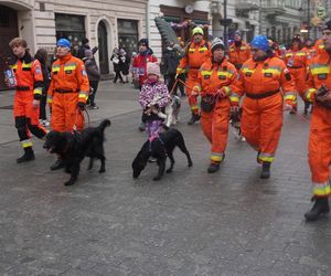 Wielka Szarża w centrum Łodzi. Oddziały konne przeszły przez Piotrkowską