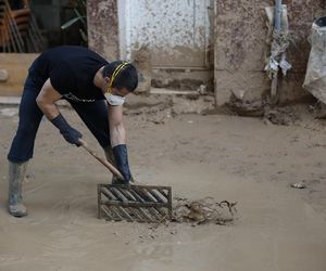 Powódź wyrwała dzieci z objęć ojca! Dramatyczne relacje z Hiszpanii