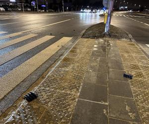 Dramat na drodze. Rozpędzone auto zmiotło rowerzystę z jezdni. Cyklista przeleciał kilkanaście metrów w powietrzu