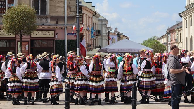 Rekordowy długi polonez w centrum Lublina