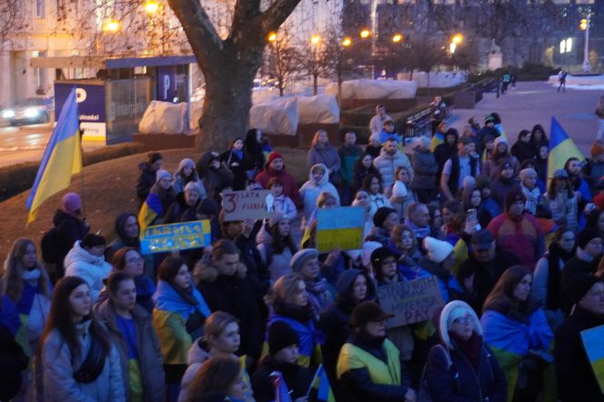 Manifestacja w trzecią rocznicę wybuchu wojny w Ukrainie