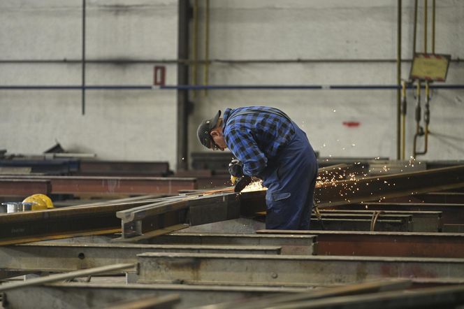Kraków buduje Warszawie plac Zawiszy. Byliśmy w fabryce, gdzie powstanie 121 elementów wielkiej układanki