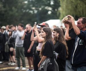 2. Dzień OFF Festivalu w Katowicach: Wzruszenie Edyty Bartosiewicz, niezapomniany koncert Grace Jones