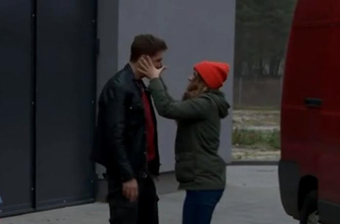 M jak miłość. Marcin (Mikołaj Roznerski), Ola (Katarzyna Mosek)