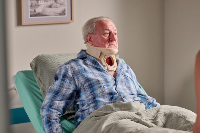 Na Wspólnej, odc. 4065. Zbigniew Sokół (Wiesław Cichy)