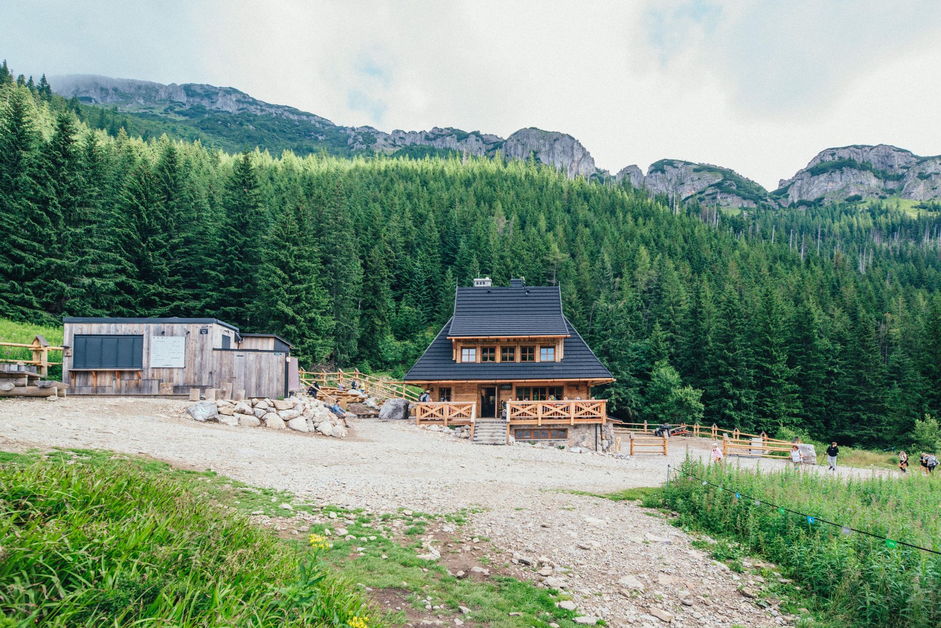 Schronisko PTTK na Hali Kondratowej