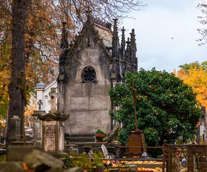 Stare Powązki. Groby architektów