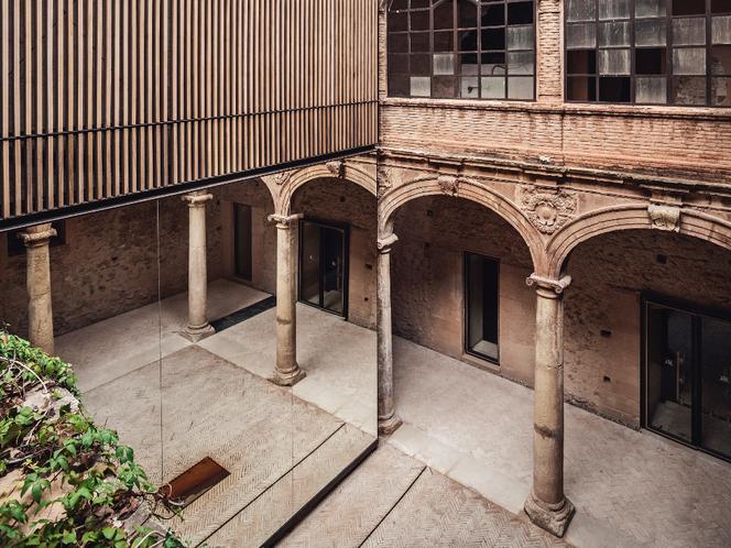 Architektura z ceramiką