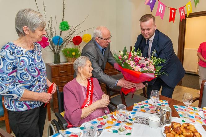 Pomagała partyzantom w czasie II wojny światowej, a teraz świętuje 100. urodziny! Piękny jubileusz pani Weroniki