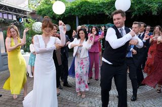 M jak miłość odc. 1890. Kama (Michalina Sosna), Marcin (Mikołaj Roznerski)