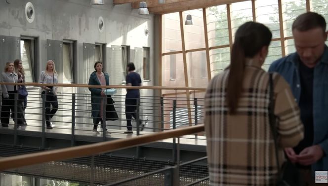 Pierwsza miłość odc. 4043. Kinga (Aleksandra Zienkiewicz), Janek (Maciej Mikołajczyk)