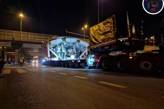 Kolejny wielki konwój zablokuje Warszawę. Transport napędu do tarczy TBM