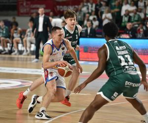Arriva Lotto Twarde Pierniki Toruń - Legia Warszawa, zdjęcia kibiców i zawodników z meczu Orlen Basket Ligi