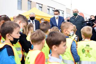 Premier Mateusz Morawiecki uczył dzieci kodeksu drogowego