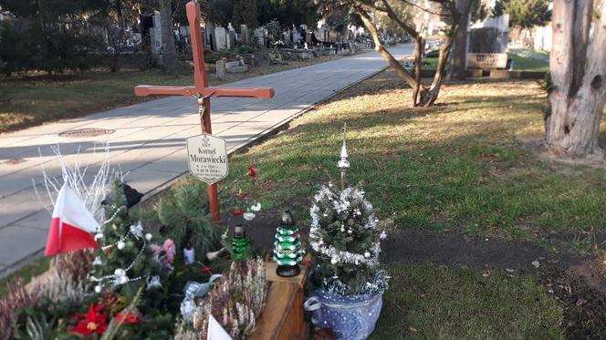 Tak wyglądał w Święta grób Kornela Morawieckiego