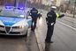 Mrugasz światłami, ostrzegając przed policją? Takie są kary!