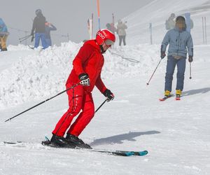 Andrzej Duda ruszył na stok z narciarką alpejską! Jak wypadł?