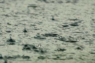 Ostrzeżenie IMGW: intensywne opady deszczu na południu kraju 