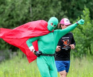 Runmageddon w Katowicach 2025. Błoto, pot i triumf na Hałdzie Kostuchna