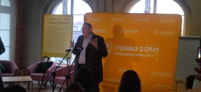 Koalicyjny Komitet Trzecia Droga Polska 2050 Szymona Hołowni - Polskie Stronnictwo Ludowe prezentuje kandydatów z Torunia w wyborach samorządowych
