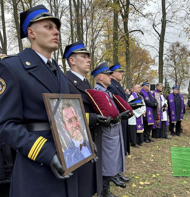 Przejmujący pogrzeb strażaka, który zginął podczas obławy na Grzegorza Borysa