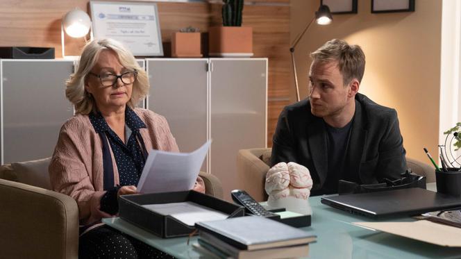 Na dobre i na złe, odcinek 731. Barbara (Agnieszka Pilaszewska), Michał (Mateusz Janicki)