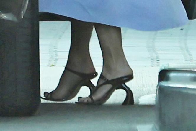 Małgorzata Kożuchowska jeździ autem za pół miliona w obcasach