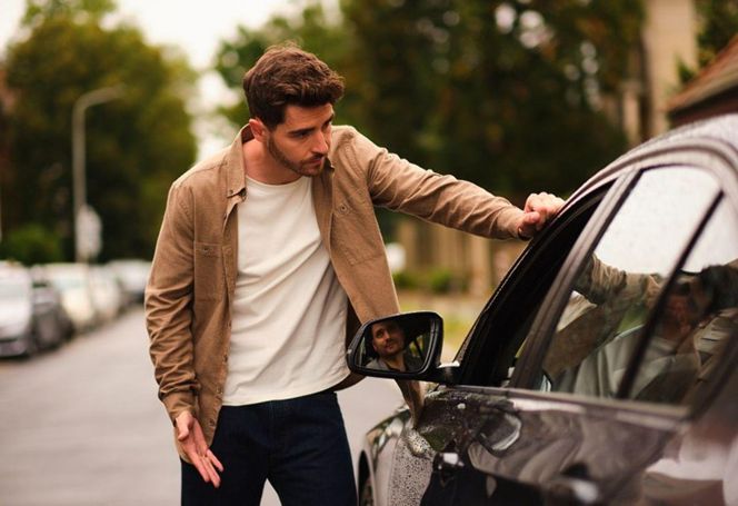 "Pierwsza miłość" streszczenia odcinków 4095-4099. Filip poznaje nazwisko dawcy szpiku dla Angeliki. Jest w szoku