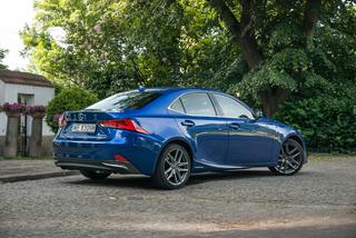 Lexus IS300h F SPORT