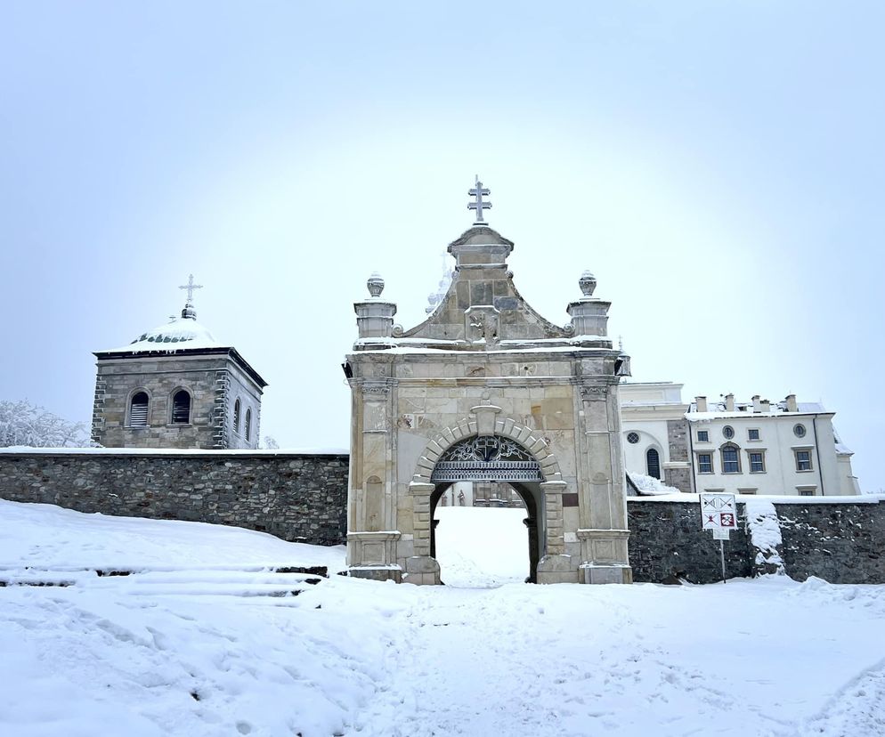 Góry Świętokrzyskie i Święty Krzyż: Zima 