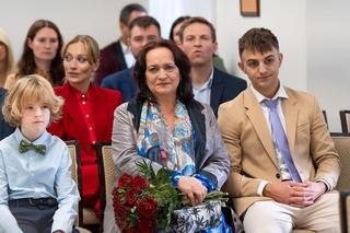 Barwy szczęścia odc. 2973: Aro (Martin Bogdan), Renata (Anna Mrozowska), Łukasz (Michał Rolnicki), Bogusia (Halina Bednarz), Grześ (Noah Culbreth)