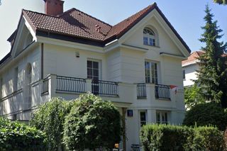 Willa Skalskich z serialu Niania dziś