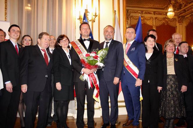 Marszałek oficjalnie pasowany