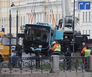 Rosja/ Autobus wpadł do rzeki w Petersburgu – trzy osoby nie żyją