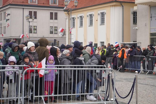 Tak białostoczanie uczcili Narodowe Święto Niepodległości 2024 w Białymstoku [ZDJĘCIA]