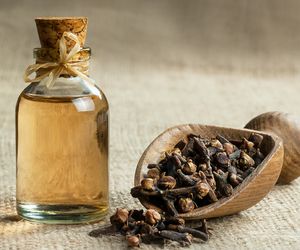 Nalewka z goździków – zalety. Na co pomaga nalewka z goździków?