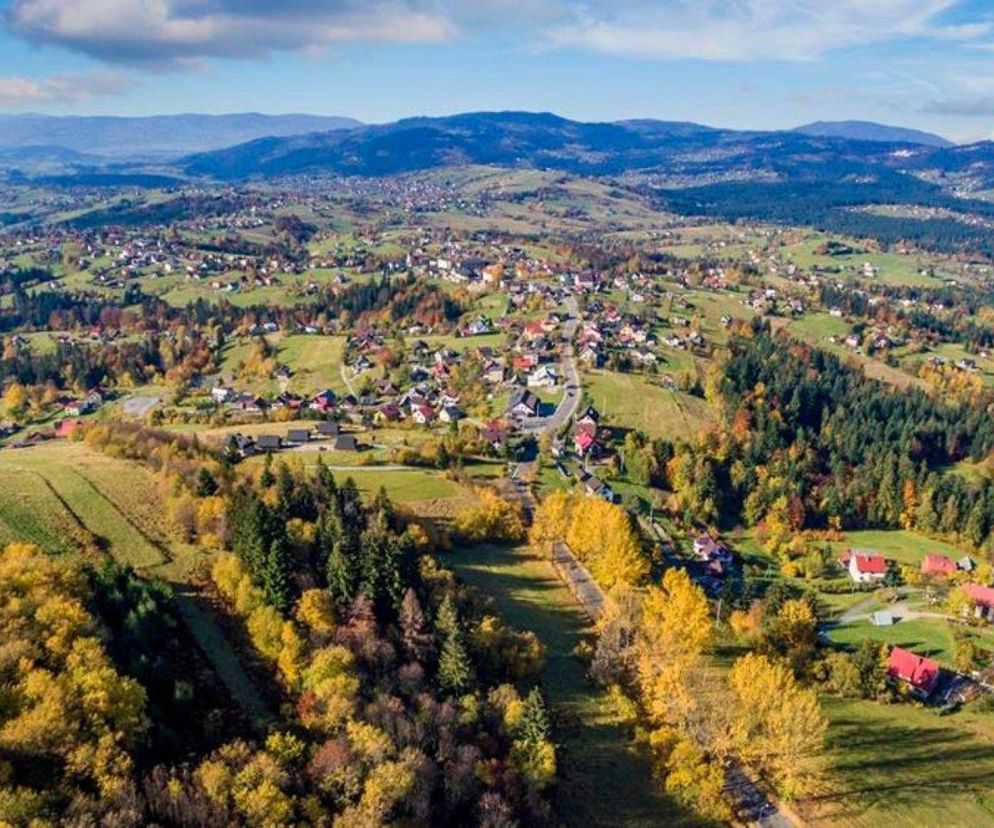 To najdziwniejsza wieś w województwie śląskim. Tu sacrum spotyka się z profanum
