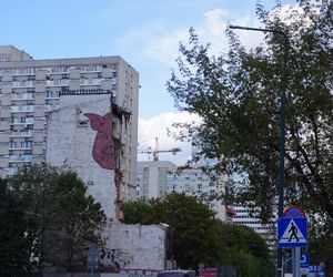 Rozbiórka kamienicy na Woli znanej z filmu Barei