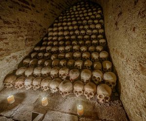 „Morawski Manchester” leży zaledwie kilka godziny drogi z Małopolski. Ma drugie największe katakumby w Europie