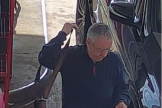 Wschowa i Szlichtyngowa: Policja szuka sprawców kradzieży paliwa. Może rozpoznajesz tych mężczyzn? [ZDJĘCIA]